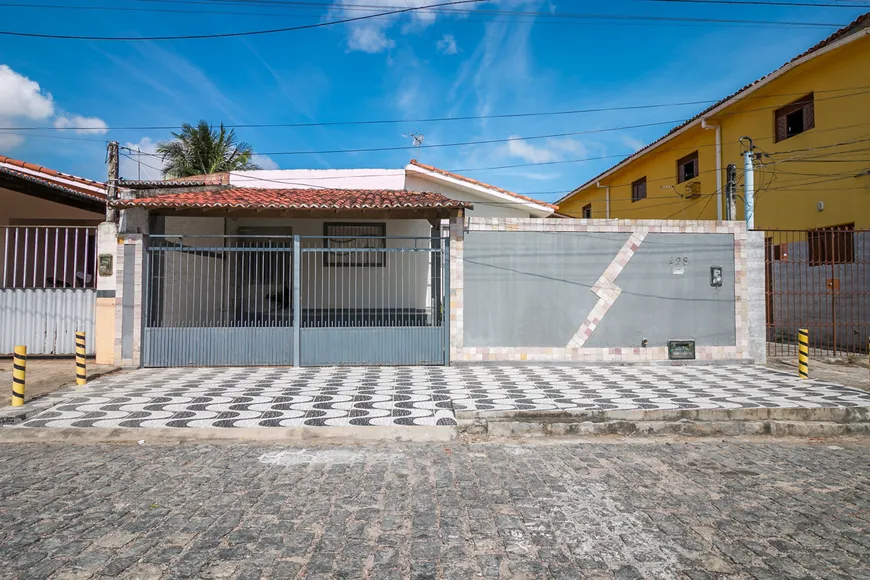 Foto 1 de Casa com 3 Quartos à venda, 84m² em Emaús, Parnamirim