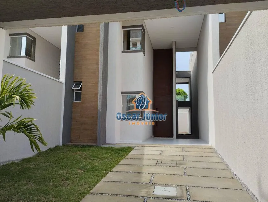 Foto 1 de Casa com 4 Quartos à venda, 150m² em Sapiranga, Fortaleza