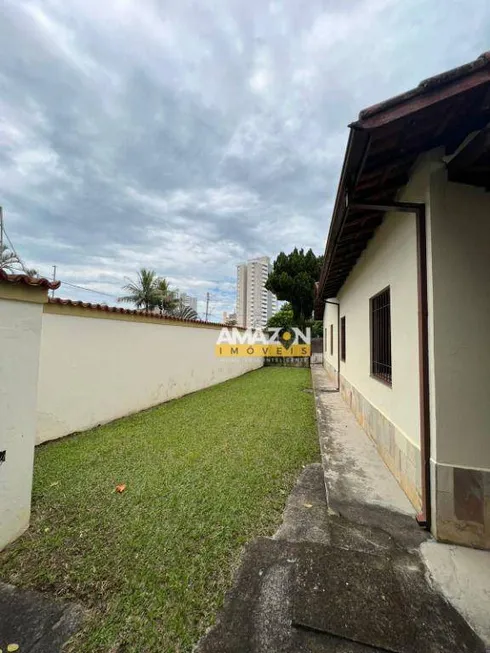 Foto 1 de Casa com 5 Quartos para venda ou aluguel, 700m² em Jardim das Nações, Taubaté