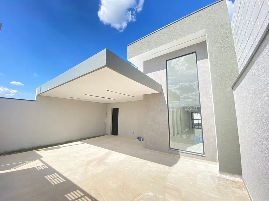 Foto 1 de Casa com 3 Quartos à venda, 126m² em Residencial Jardins da Catalunha, Atibaia