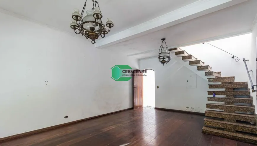 Foto 1 de Sobrado com 4 Quartos à venda, 224m² em Vila Gilda, Santo André