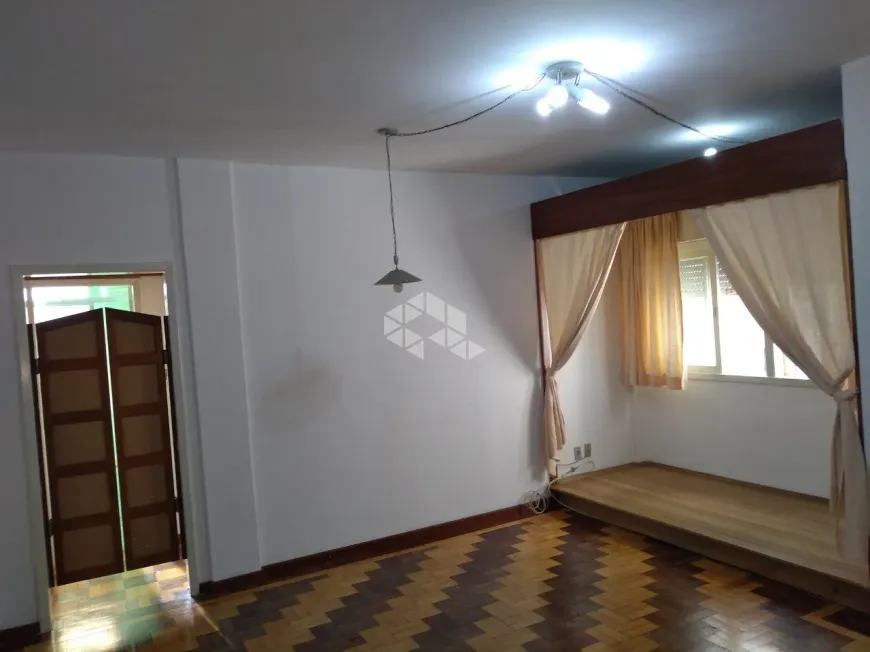 Foto 1 de Apartamento com 2 Quartos à venda, 66m² em Independência, Porto Alegre