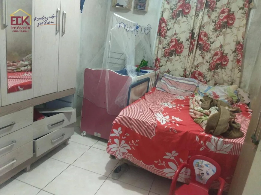 Foto 1 de Apartamento com 2 Quartos à venda, 44m² em Marieta Azeredo, Pindamonhangaba