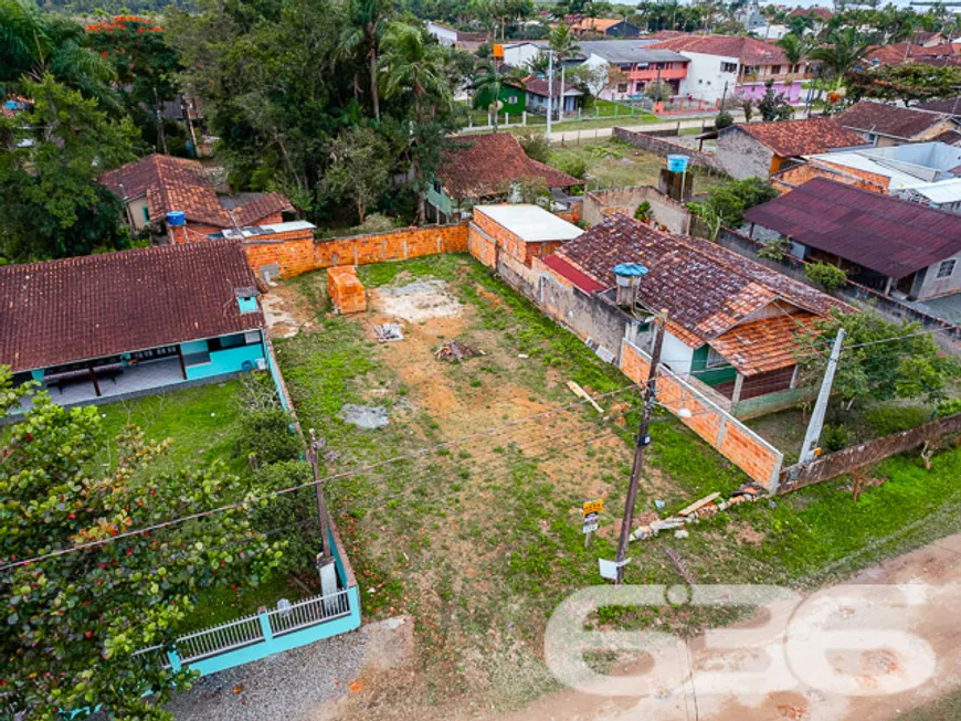 Foto 1 de Lote/Terreno à venda, 360m² em Pinheiros, Balneário Barra do Sul