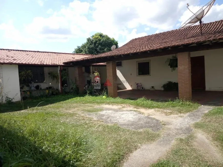 Foto 1 de Fazenda/Sítio com 5 Quartos à venda, 280m² em São Benedito, Pindamonhangaba