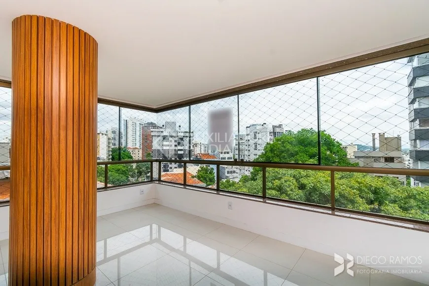 Foto 1 de Apartamento com 3 Quartos à venda, 175m² em Petrópolis, Porto Alegre