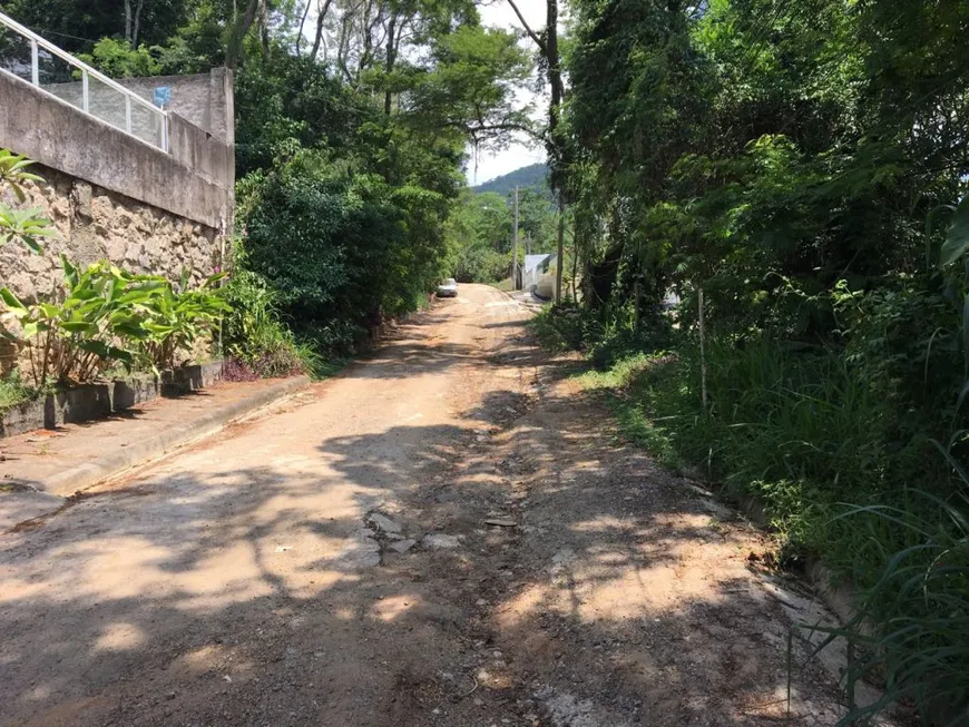 Foto 1 de Lote/Terreno à venda em Engenho do Mato, Niterói