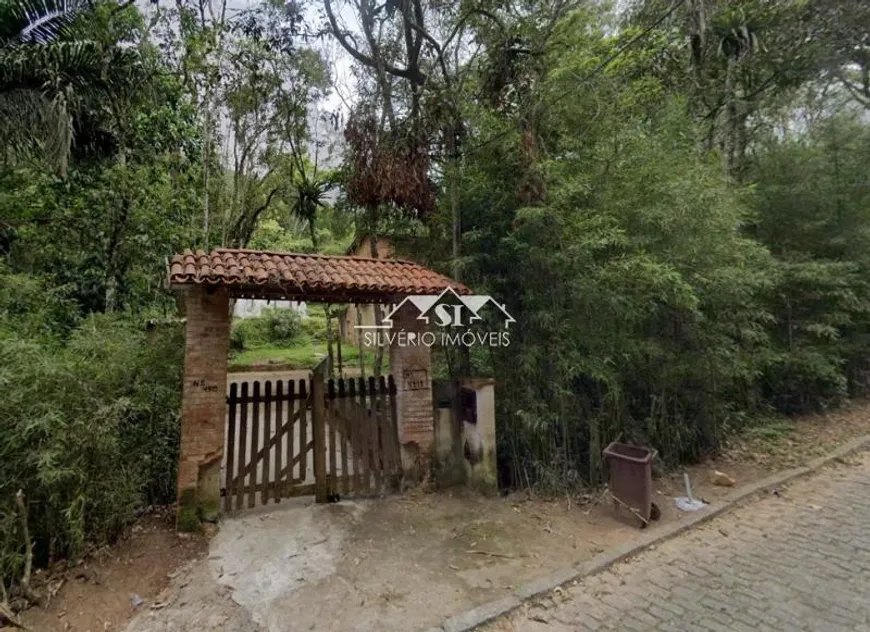 Foto 1 de Fazenda/Sítio com 3 Quartos à venda, 300m² em Fazenda Inglesa, Petrópolis