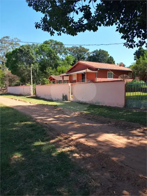 Foto 1 de Casa de Condomínio com 2 Quartos à venda, 120m² em Vila Pinhal, Itirapina