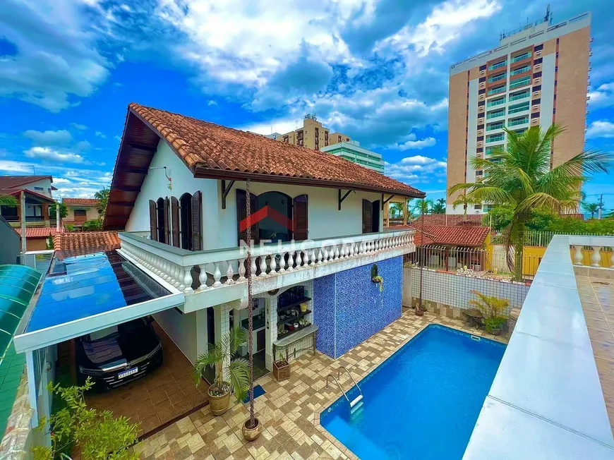 Foto 1 de Casa com 5 Quartos à venda, 330m² em Balneario Florida, Praia Grande