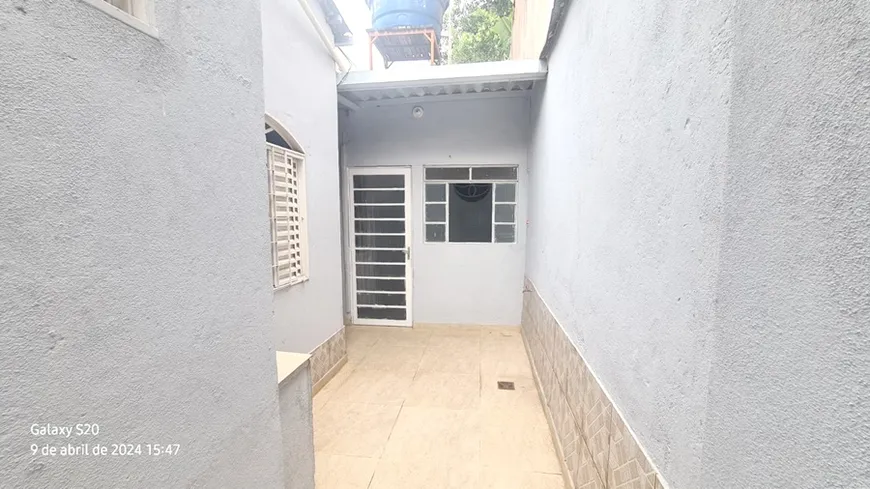 Foto 1 de Casa com 1 Quarto para alugar, 60m² em Santa Amélia, Belo Horizonte