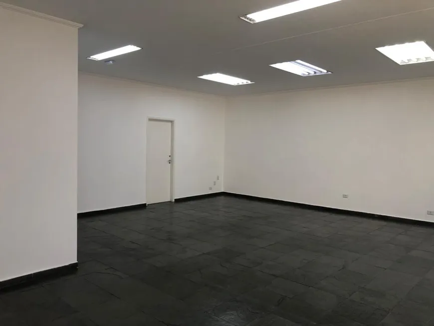Foto 1 de Ponto Comercial para alugar, 150m² em Santa Ifigênia, São Paulo