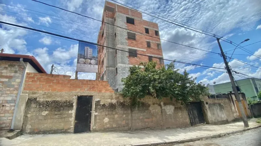 Foto 1 de Apartamento com 2 Quartos à venda, 55m² em Caiçaras, Belo Horizonte