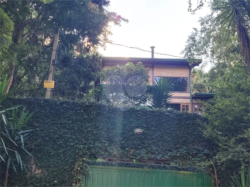 Foto 1 de Casa com 2 Quartos à venda, 215m² em Serra da Cantareira, Mairiporã
