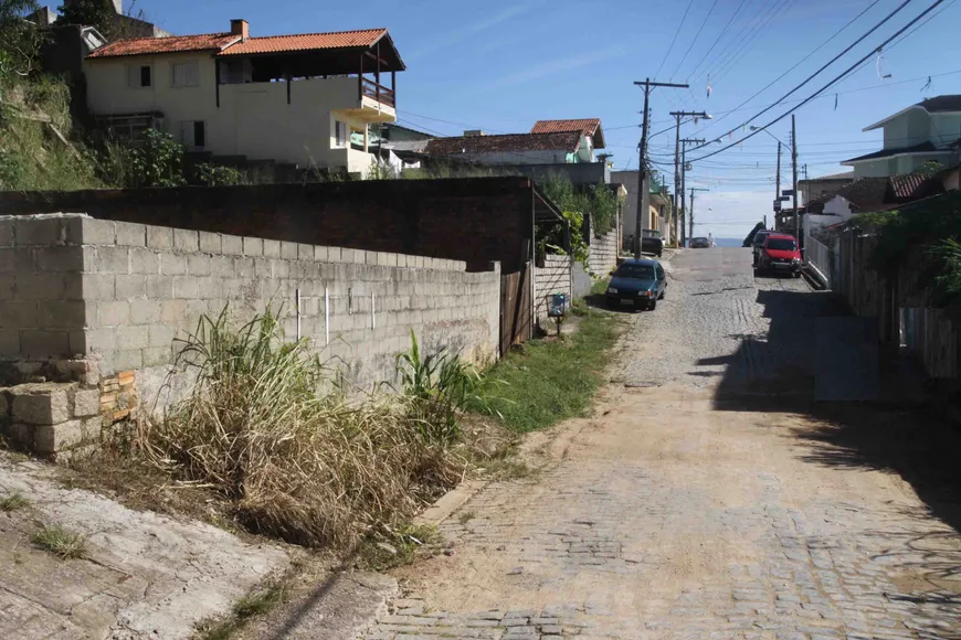 Foto 1 de Lote/Terreno à venda, 432m² em Agronômica, Florianópolis