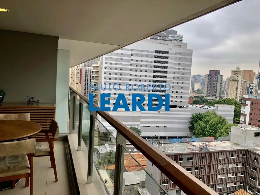 Foto 1 de Apartamento com 1 Quarto para alugar, 70m² em Vila Nova Conceição, São Paulo