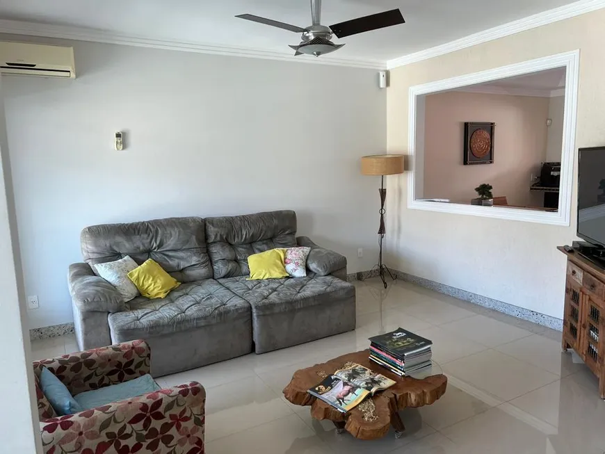Foto 1 de Casa com 3 Quartos à venda, 250m² em Ilha dos Araujos, Governador Valadares