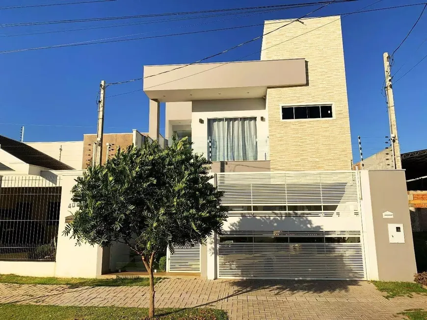 Foto 1 de Sobrado com 3 Quartos à venda, 220m² em Bom Jardim, Maringá