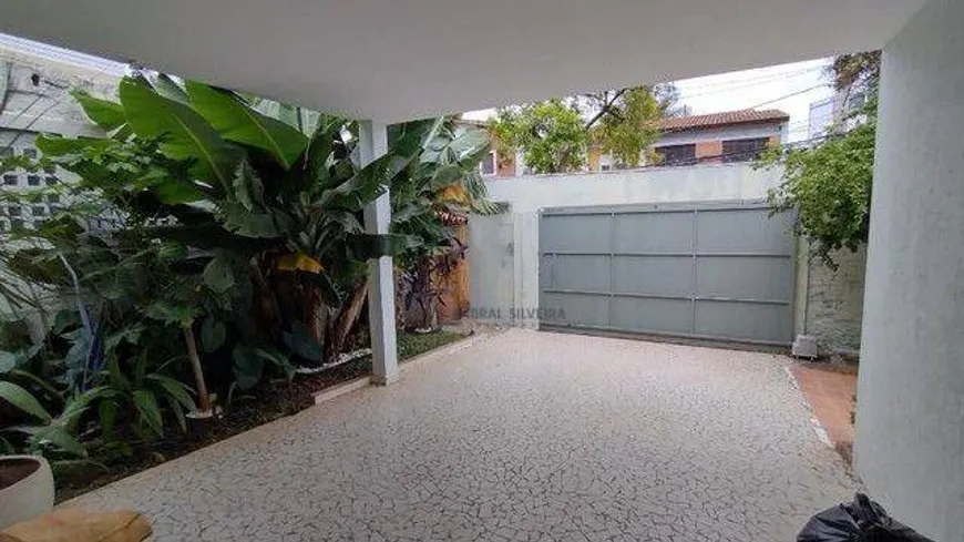 Foto 1 de Casa com 3 Quartos à venda, 435m² em Brooklin, São Paulo