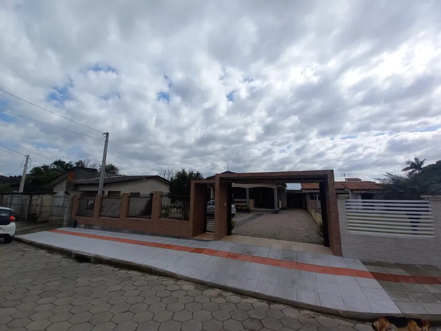 Foto 1 de Casa com 3 Quartos à venda, 160m² em Verdinho, Criciúma