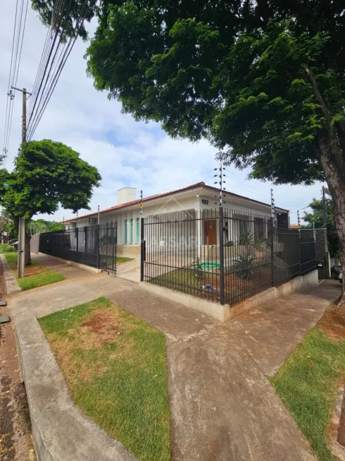 Foto 1 de Casa com 6 Quartos à venda, 259m² em Jardim Maravilha, Maringá