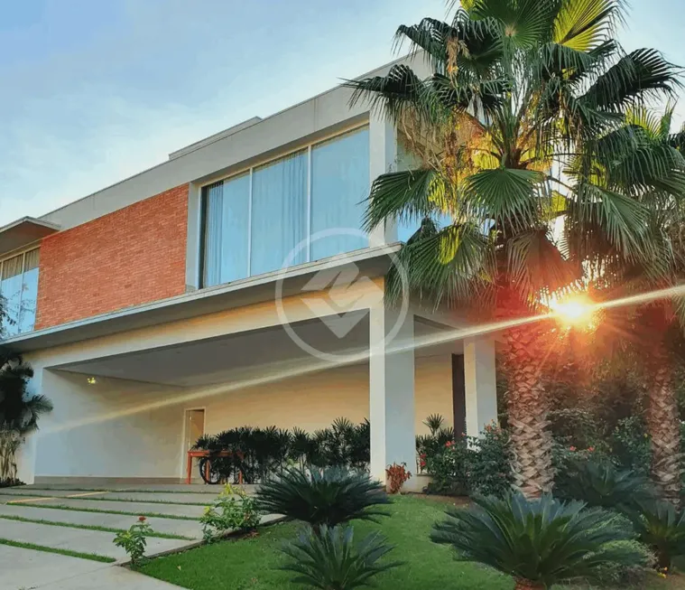 Foto 1 de Casa de Condomínio com 4 Quartos à venda, 562m² em Condomínio Belvedere, Cuiabá