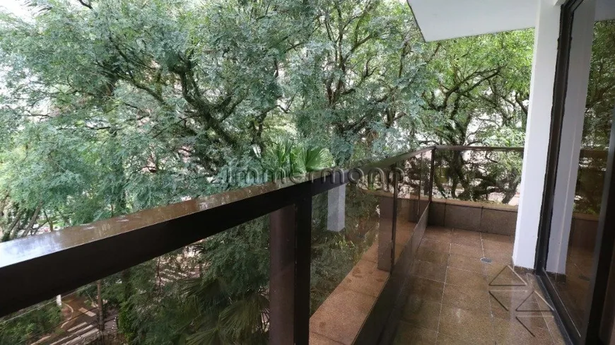 Foto 1 de Apartamento com 3 Quartos à venda, 200m² em Brooklin, São Paulo