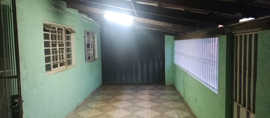 Foto 1 de Casa com 3 Quartos à venda, 200m² em Setor Leste, Brasília