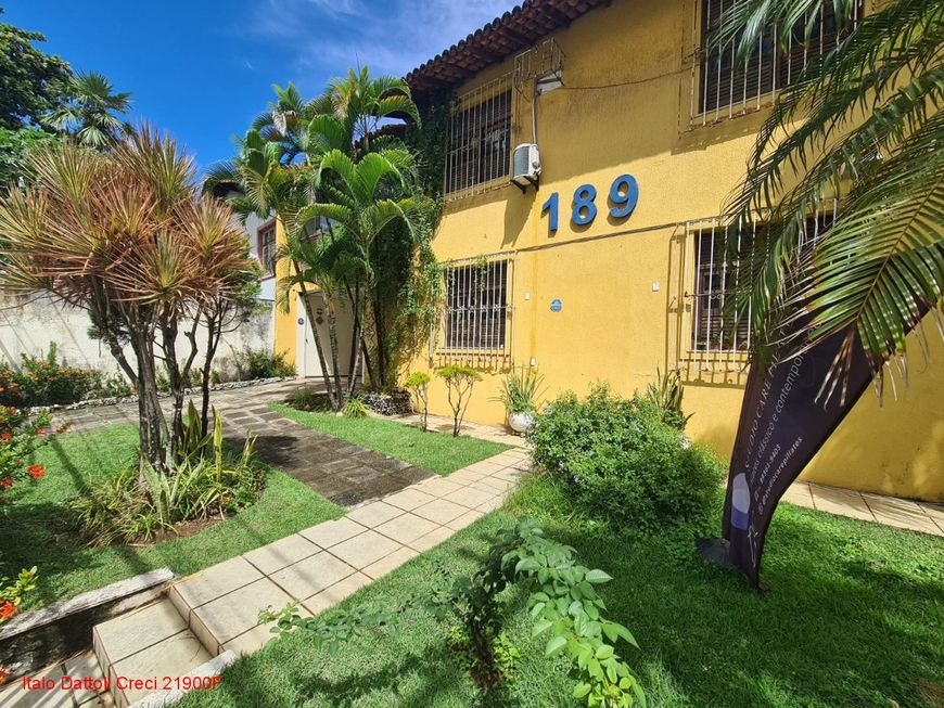 Foto 1 de Casa com 10 Quartos para venda ou aluguel, 344m² em Pituba, Salvador