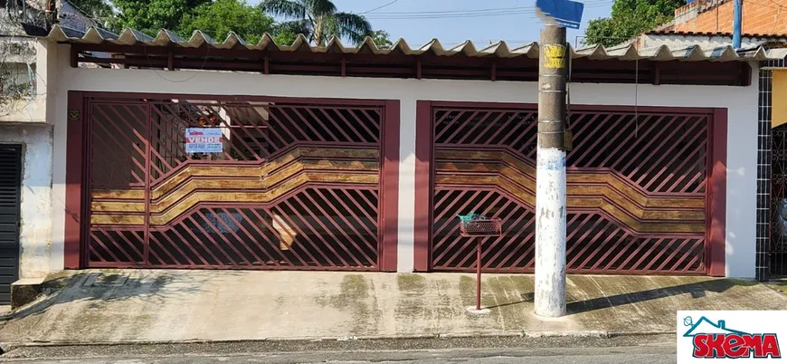 Foto 1 de Casa com 4 Quartos à venda, 300m² em Vera Cruz, São Paulo