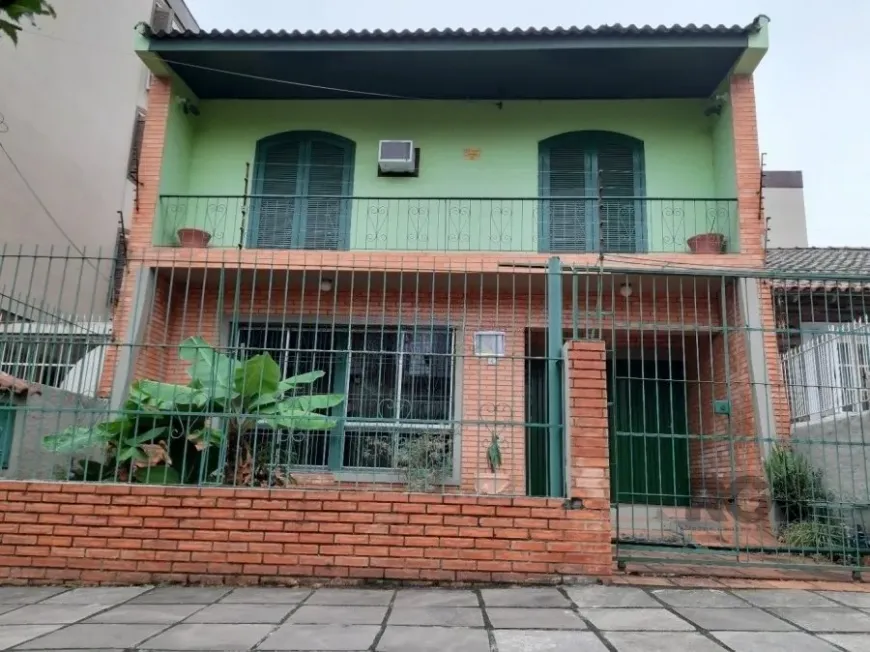 Foto 1 de Casa com 3 Quartos à venda, 131m² em Jardim Botânico, Porto Alegre