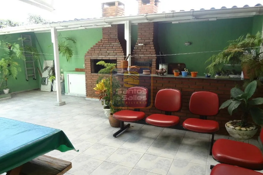 Foto 1 de Sobrado com 4 Quartos à venda, 259m² em Vila Clarice, Santo André