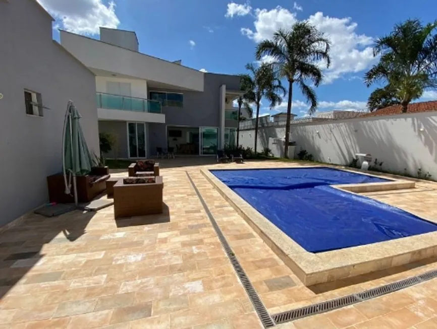 Foto 1 de Casa com 3 Quartos à venda, 260m² em Ponta da Praia, Santos