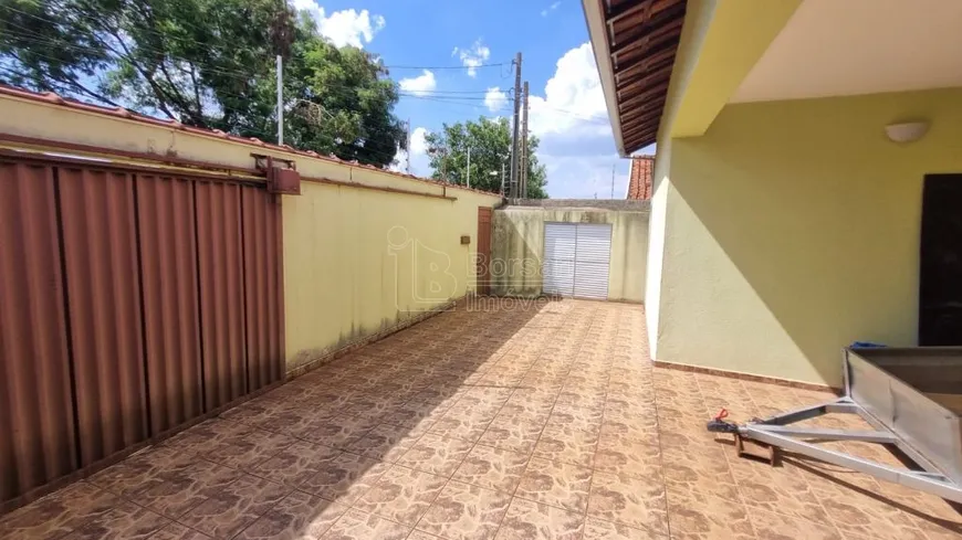 Foto 1 de Casa com 3 Quartos à venda, 360m² em Jardim Imperador, Araraquara