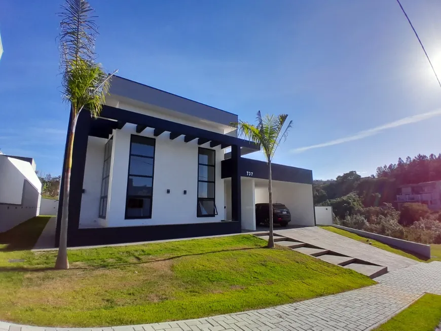 Foto 1 de Casa de Condomínio com 6 Quartos à venda, 378m² em Ouro Fino, Santa Isabel
