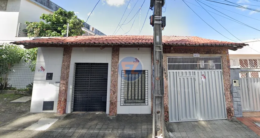 Foto 1 de Casa com 4 Quartos à venda, 194m² em Dionísio Torres, Fortaleza