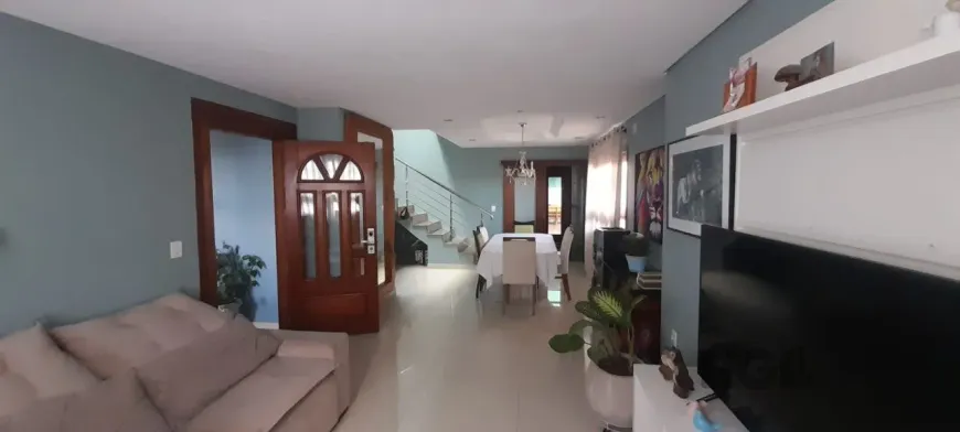 Foto 1 de Casa com 3 Quartos à venda, 185m² em Hípica, Porto Alegre