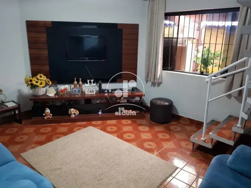 Foto 1 de Casa com 2 Quartos à venda, 110m² em Campestre, Santo André