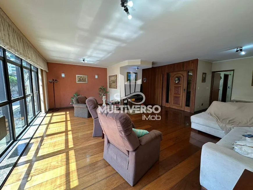 Foto 1 de Apartamento com 4 Quartos à venda, 140m² em Gonzaga, Santos