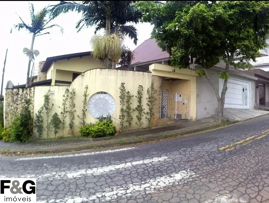 Foto 1 de Casa com 3 Quartos à venda, 400m² em Vila Valparaiso, Santo André