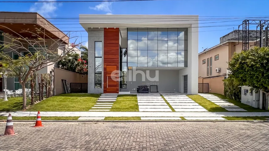 Foto 1 de Casa de Condomínio com 5 Quartos à venda, 407m² em Pires Façanha, Eusébio