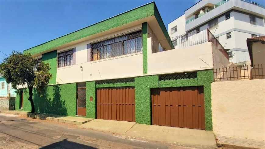 Foto 1 de Casa com 4 Quartos à venda, 428m² em Calafate, Belo Horizonte