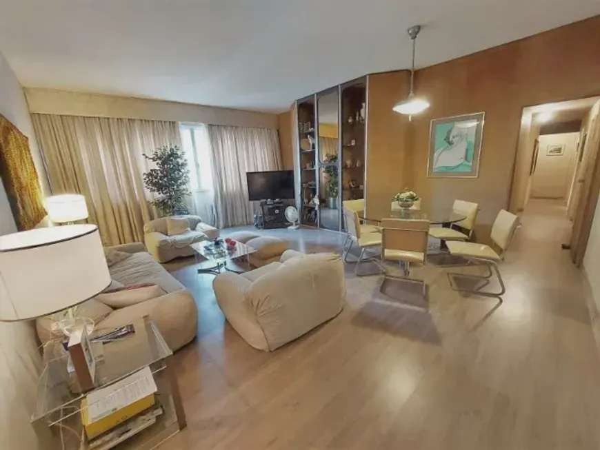 Foto 1 de Apartamento com 3 Quartos à venda, 158m² em Copacabana, Rio de Janeiro