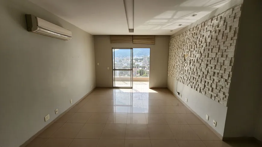 Foto 1 de Apartamento com 3 Quartos para venda ou aluguel, 107m² em Grajaú, Rio de Janeiro
