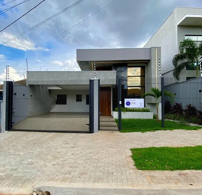 Foto 1 de Casa com 3 Quartos à venda, 200m² em Jardim Sao Conrado, Maringá