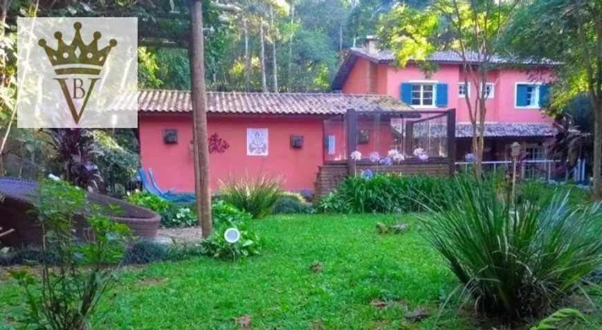 Foto 1 de Casa de Condomínio com 3 Quartos à venda, 270m² em Jardim Petropolis, Itapecerica da Serra