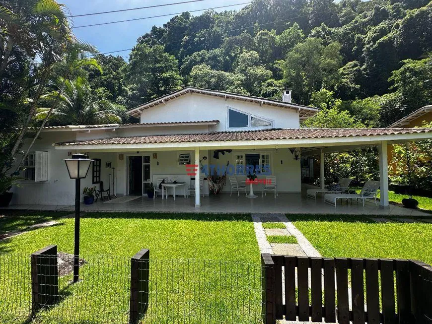 Foto 1 de Casa de Condomínio com 3 Quartos à venda, 250m² em Pauba, São Sebastião