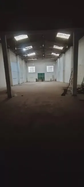 Foto 1 de Sala Comercial para alugar, 503m² em Floresta, Porto Alegre