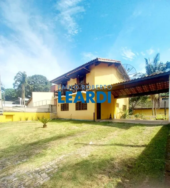 Foto 1 de Casa de Condomínio com 3 Quartos para alugar, 245m² em Arujá Country Club, Arujá