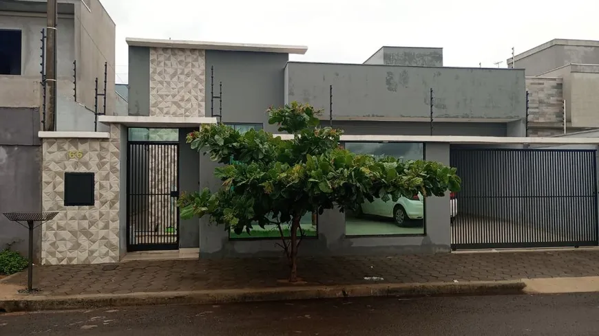 Foto 1 de Casa com 3 Quartos à venda, 184m² em Jardim Paulino Fedrigo, Arapongas